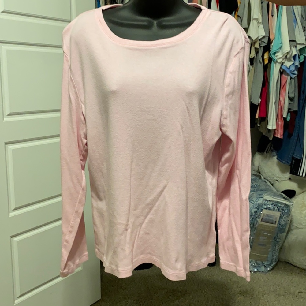 Pink crew neck tee